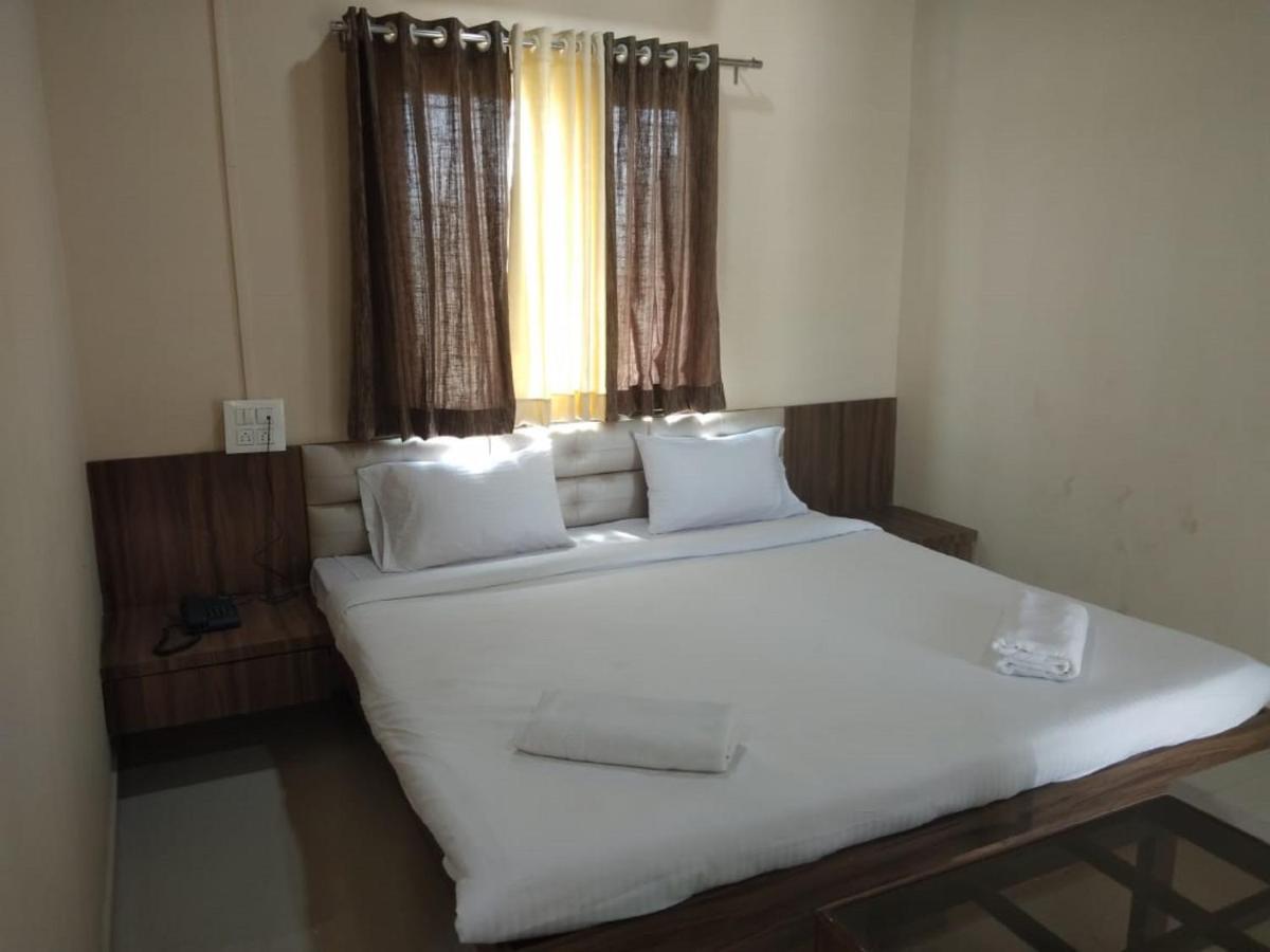 Hotel Krishna Exotica Ahmednagar Exterior photo