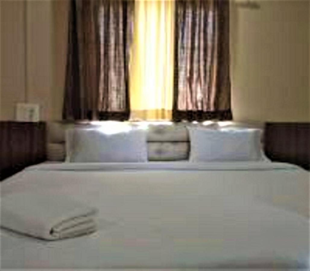 Hotel Krishna Exotica Ahmednagar Exterior photo