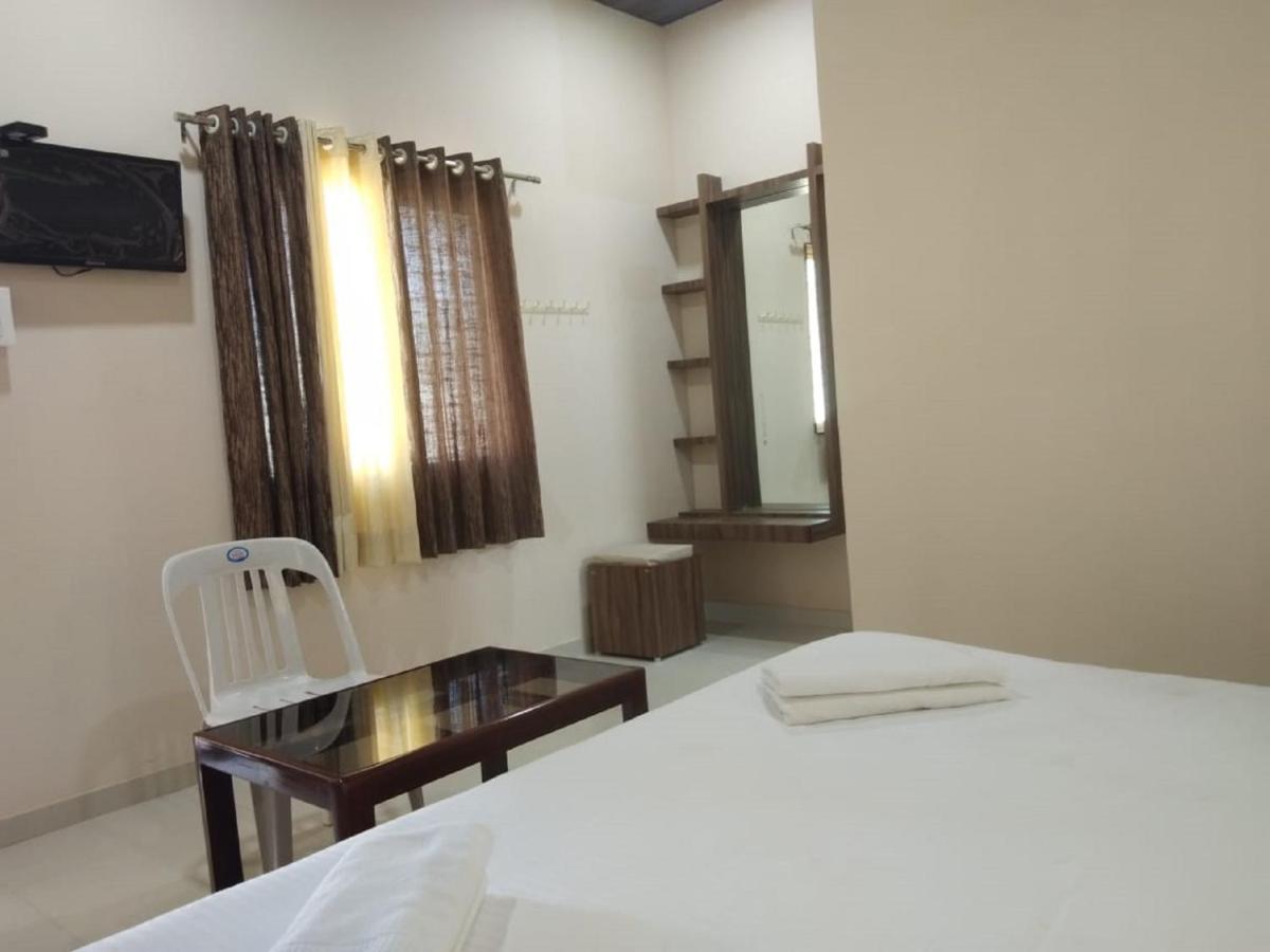 Hotel Krishna Exotica Ahmednagar Exterior photo