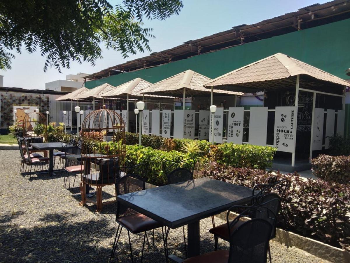 Hotel Krishna Exotica Ahmednagar Exterior photo