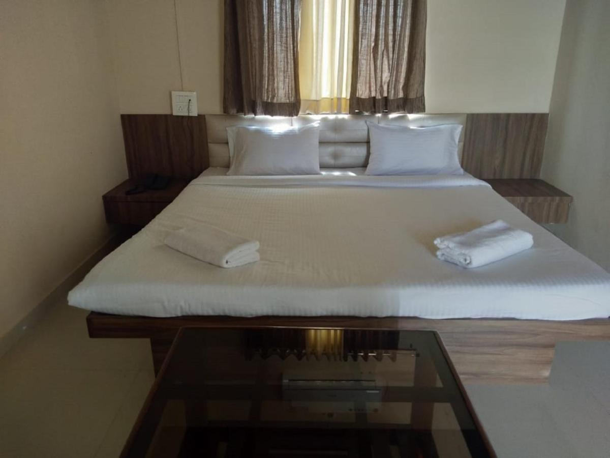 Hotel Krishna Exotica Ahmednagar Exterior photo